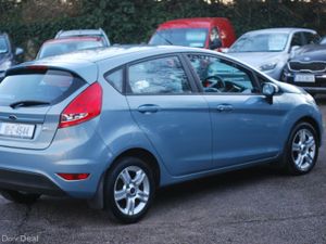 Ford Fiesta 2010 Style 1.2 5 Door - Image 4