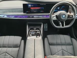 BMW 7-Series M760e xDrive - Image 3