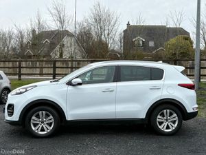 Kia Sportage - LOW MILEAGE - Image 4