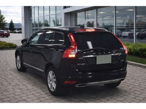 Volvo XC60 2.0 SE LUX NAV (PAN ROOF) 190BHP AUTOMA - Image 3
