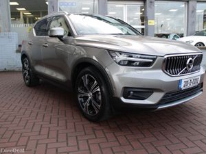 2020 VOLVO XC40 - Image 2