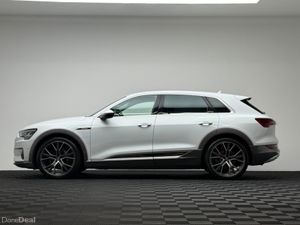 Audi e-tron 50 TECHNIK QUATTRO - Image 4