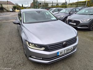 Volkswagen Passat 2018 Highline DSG Carbon Edition - Image 2