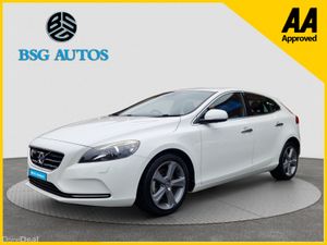 2015 VOLVO V40  T4 1.6 AUTO*FULL LEATHER SEATS* - Image 4
