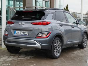 Hyundai KONA 1.6 HYBRID Executive Two Tone Roof Au - Image 4