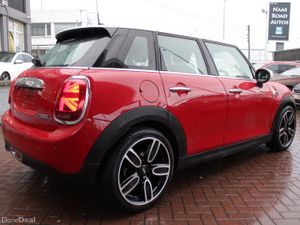 1.5D COOPER SPORT5DR HATCHBACK AUTO  //1 OWNER CAR - Image 4