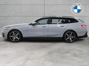 BMW 5-Series 530e M Sport Touring - Image 4
