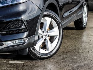 2019 NISSAN QASHQAI SV PAN ROOF - Image 2