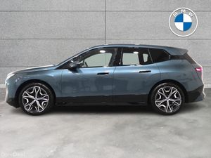 BMW iX xDrive40 M Sport - Image 4