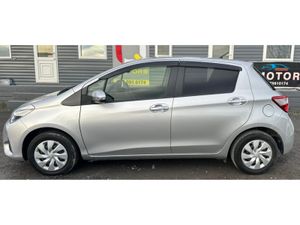 Toyota Vitz Yaris 1.0L Petrol Automatic Push Start - Image 4