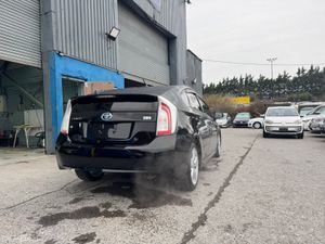 Toyota Prius - Image 4