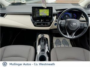 Toyota Corolla 1.8 Hybrid Luna Sport Saloon - Image 2