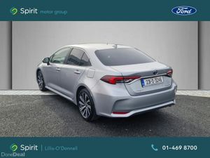 Toyota Corolla 1.8 Hybrid Luna Sport Saloon - Image 2