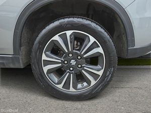 Suzuki Vitara 1.4 Hybrid SZ5 MT - Image 2