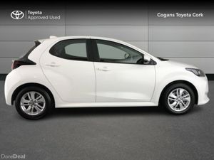 Toyota Yaris Hybrid Luna - Image 3