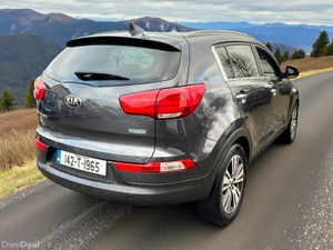 2014 Kia Sportage 1.7 D LX 2WD Leather - Image 2