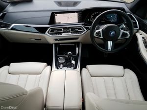 BMW X5 xDrive45e xLine - Image 4