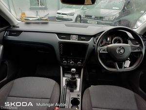Skoda Octavia COMBI Style 1.6TDI 115HP - Image 2