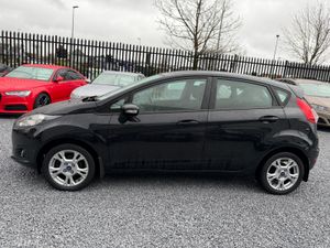 *LOW KM* 2013 (131) Ford Fiesta 1.25 60PS Zetec - Image 4