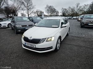 Skoda Octavia COM Style 1.6tdi 115HP 4DR - Image 3