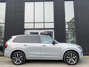 Volvo XC90 T8 Dark Plus AWD Auto (PHEV) - Image 4