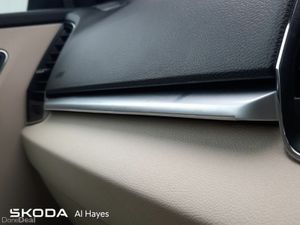 Skoda Karoq **FULL LEATHER**HEATED SEATS**STYLE 1. - Image 4