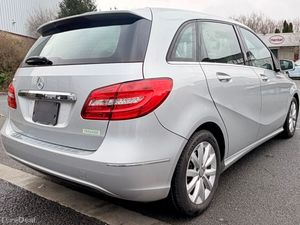 MERCEDES B180 2013 SILVER - Image 4
