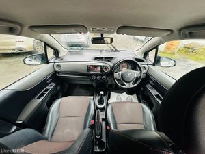 Toyota Yaris 2012 1.3 Manual - Image 4