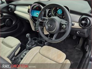 Mini Cooper Cooper Exclusive - Image 3