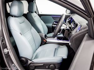 Mercedes-Benz EQA 250+ AMG Line Ececutive 70.5kWh - Image 3