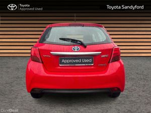 Toyota Yaris HYBRID AUTOMATIC // REAR CAMERA // BL - Image 4