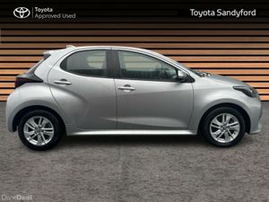 Toyota Yaris HYBRID LUNA // REAR CAMERA // TOYOTA - Image 3