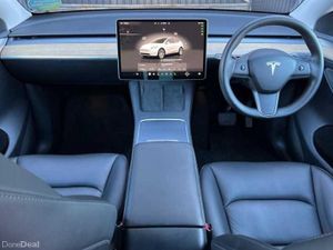 222 Tesla Model Y Standard Plus - Image 4