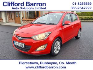 Hyundai i20 1.2 PREMIUM 4DR - Image 2