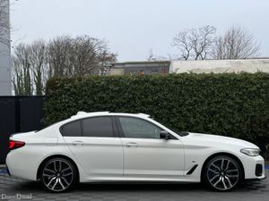BMW 5-Series 530e LCI M-SPORT COMPETITION 2.0 ** H - Image 4