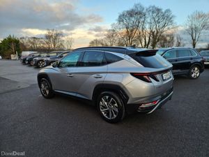 Hyundai Tucson ix35 Executive Plus 2tone 5DR - Image 3