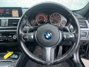 BMW 3-Series 320d M-SPORT COMPETITION TOURING // N - Image 4