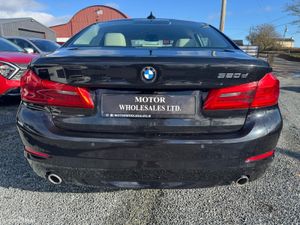192 BMW 520D SE SAPPHIRE BLACK G30 - Image 4