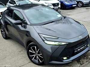 🔥 2025 Toyota C-HR Hybrid Sport • Automatic - Image 3