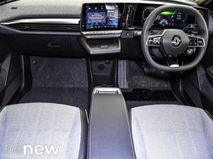 Renault Megane E-Tech EV60 220hp Techno - Image 3