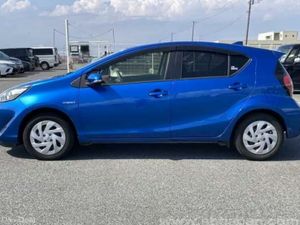 2019 Toyota Aqua 1.5 self charging petrol Hybrid - Image 3