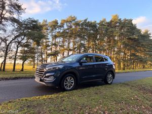 Hyundai Tucson 2017 Low Km Leather Seats - Image 3