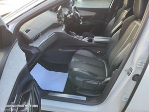 Peugeot 3008 GT 1.2 130 AUTOMATIC - Image 4