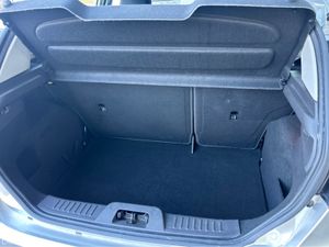 Ford Fiesta MCA ZETEC 1.25 60PS M5 4DR - Image 3