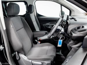 Citroen Berlingo LX Plus 1.5 Diesel 100HP Crew Cab - Image 3