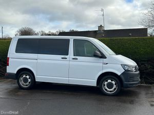 19Volkswagen Transporter Shuttle  8 seater €26250 - Image 2