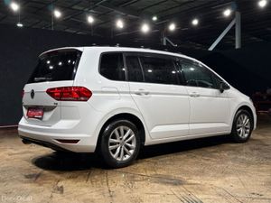 Volkswagen Touran COMFORT LINE - FACTORY ALLOYS - - Image 4