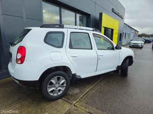 Dacia Duster 1.5 dCi 110 SIGNATURE - Image 4