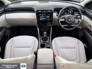 Hyundai Tucson EXECUTIVE 1.6 DIESEL 5DR - Image 2