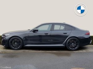 BMW M5 Saloon - Image 3